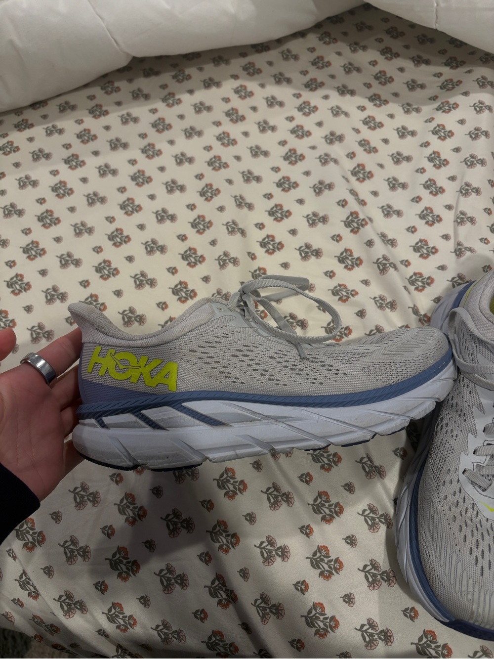 Hoka Women's Clifton 7 - Light Gray with Purple and Yellow Accent